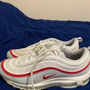 Nice pair of Nike Air Max 97’